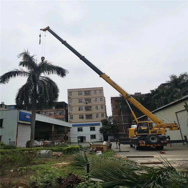 西区12吨吊车出租一天的收费标准是什么