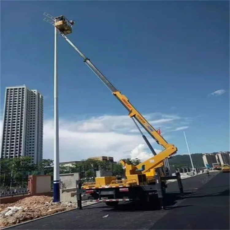 西区维修路灯的曲臂升降车出租